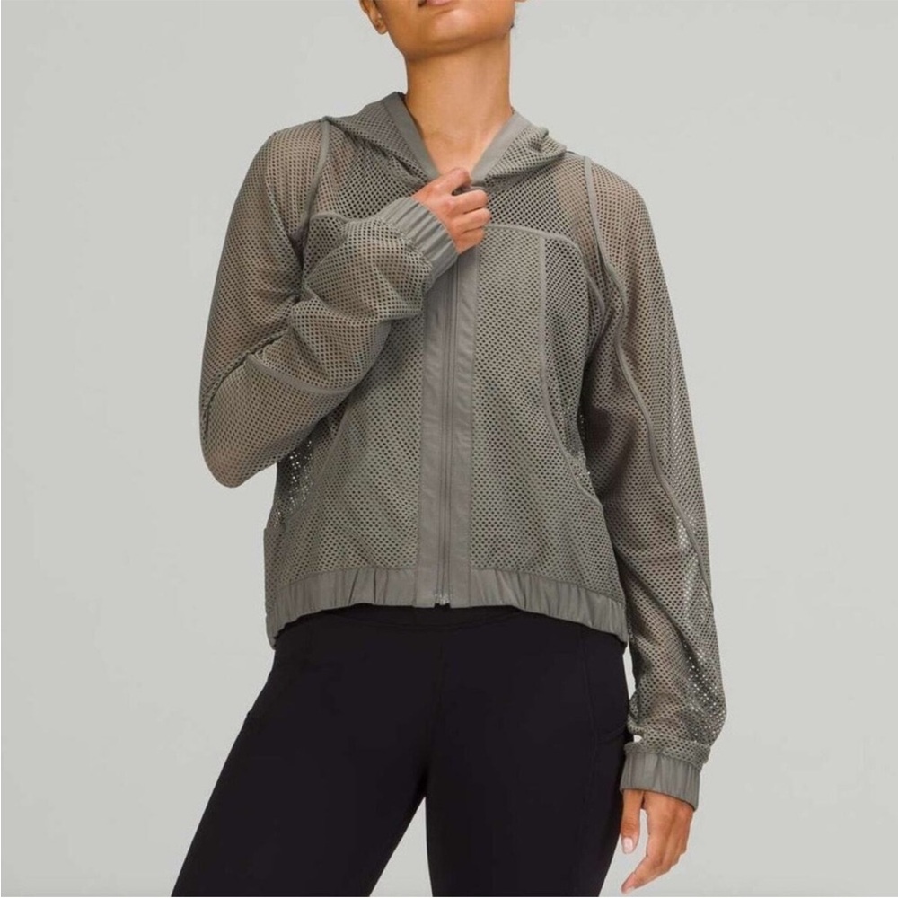 Lululemon Relaxed Fit Mesh Jacket Grey Sage Green Size 6 Lightweight Hood